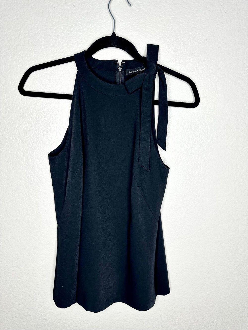 Banana Republic Blouse Womens 4 Black Halter Bow Neck Sleeveless Top Back Zip